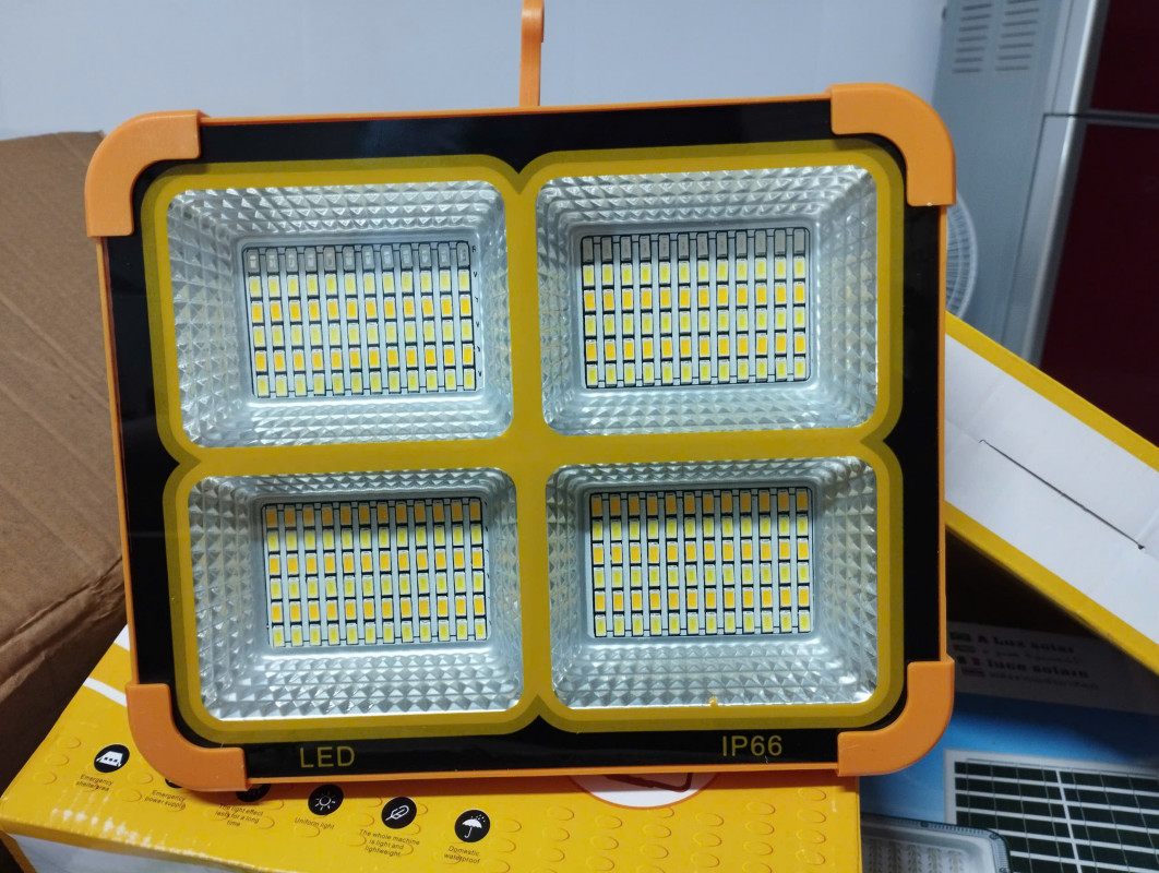 ĐÈN LED ĐA NĂNG NLMT