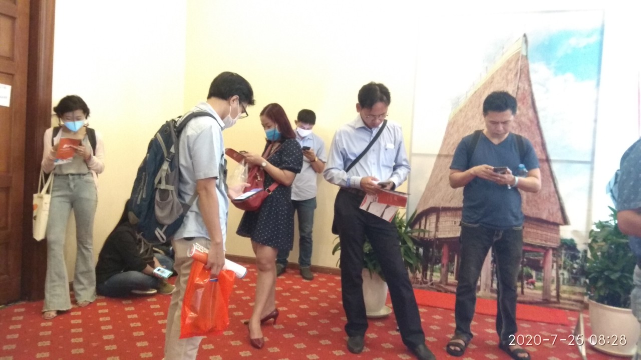 ECOMMERCE SUMMIT BÍ QUYẾT KINH DOANH THƯƠNG MẠI ĐIỆN TỬ ĐA KÊNH CÙNG MOMA